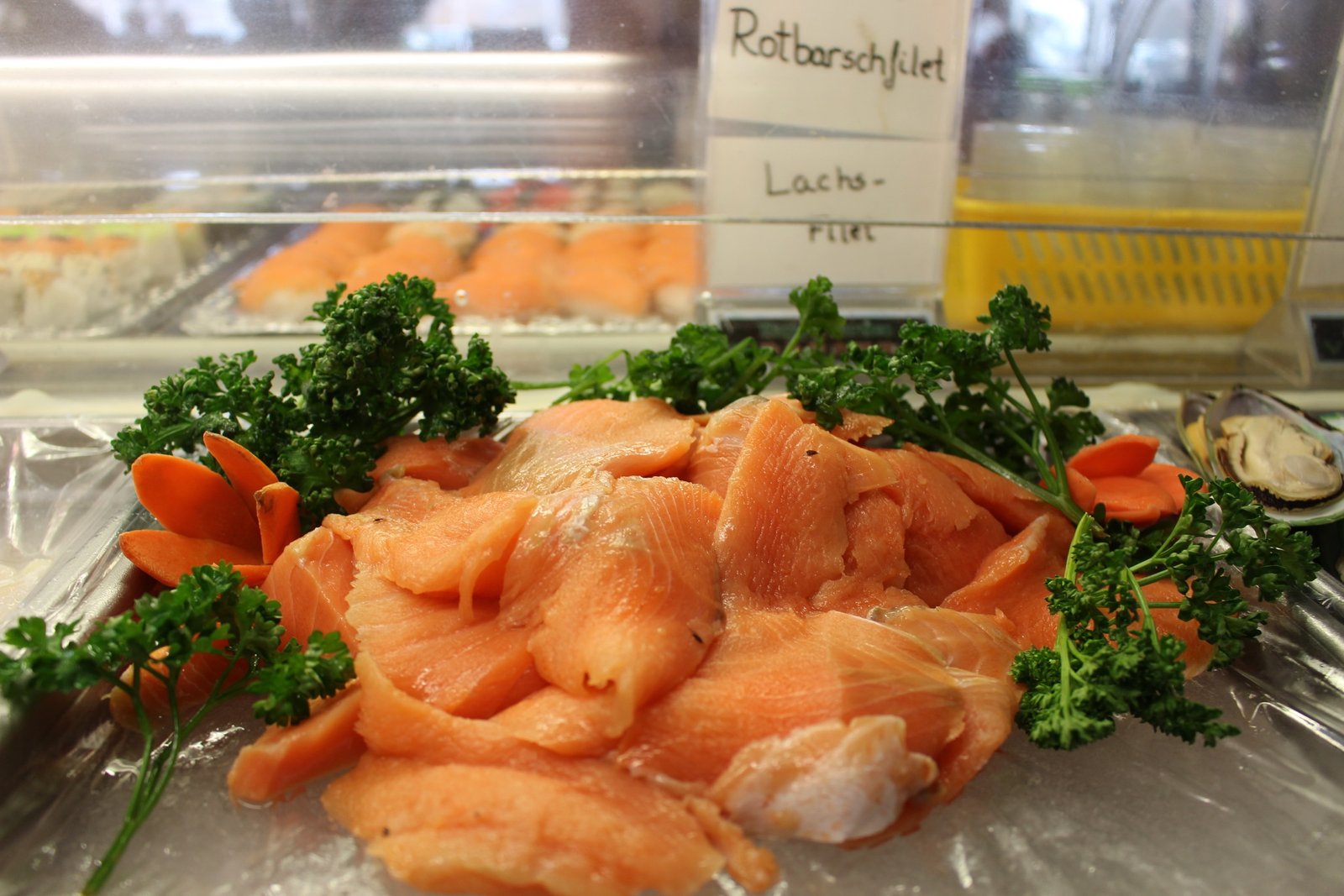 Frischer Lachs am Buffet